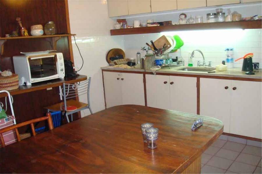 Villa Urquiza, Buenos Aires, Argentina, 6 Bedrooms Bedrooms, ,3 BathroomsBathrooms,Casas,Venta,tronador,41308