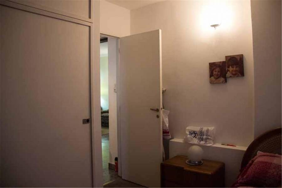 Liniers, Buenos Aires, Argentina, 2 Bedrooms Bedrooms, ,1 BañoBathrooms,PH Tipo Casa,Venta,PASAJE TOMAS VALENCIA,1,41312