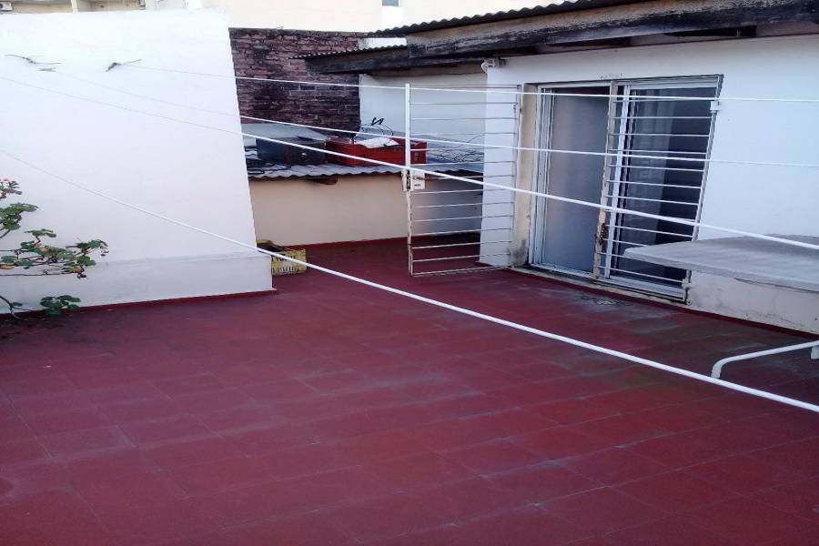 Villa Luro, Buenos Aires, Argentina, 3 Bedrooms Bedrooms, ,1 BañoBathrooms,Apartamentos,Venta,GUARDIA NACIONAL,41323
