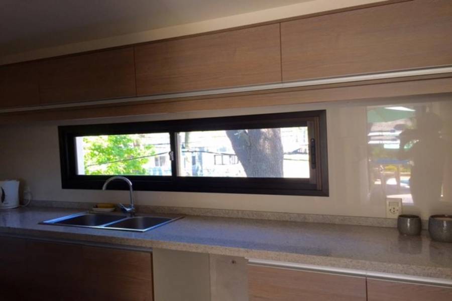 Maldonado, Uruguay, 3 Bedrooms Bedrooms, ,2 BathroomsBathrooms,Casas,Alquiler-Arriendo,41364