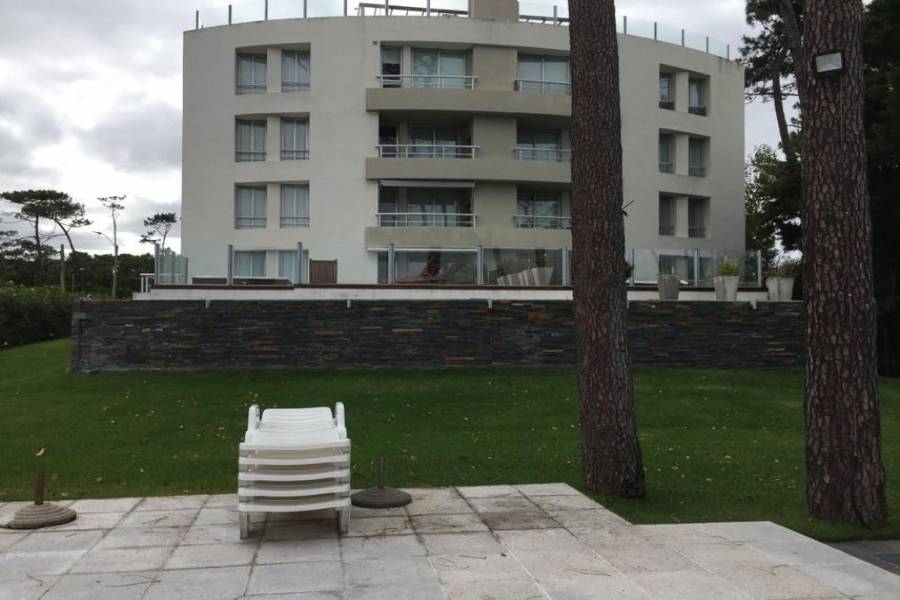Maldonado, Uruguay, 2 Bedrooms Bedrooms, ,2 BathroomsBathrooms,Apartamentos,Venta,41367