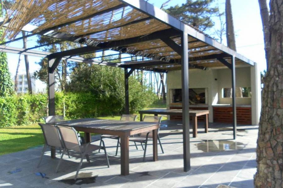 Maldonado, Uruguay, 2 Bedrooms Bedrooms, ,2 BathroomsBathrooms,Apartamentos,Venta,41367