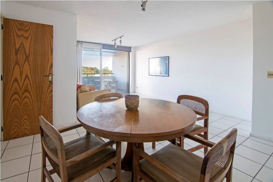 Punta del Este, Maldonado, Uruguay, 3 Bedrooms Bedrooms, ,2 BathroomsBathrooms,Apartamentos,Venta,41374
