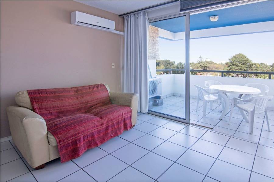 Punta del Este, Maldonado, Uruguay, 3 Bedrooms Bedrooms, ,2 BathroomsBathrooms,Apartamentos,Venta,41374