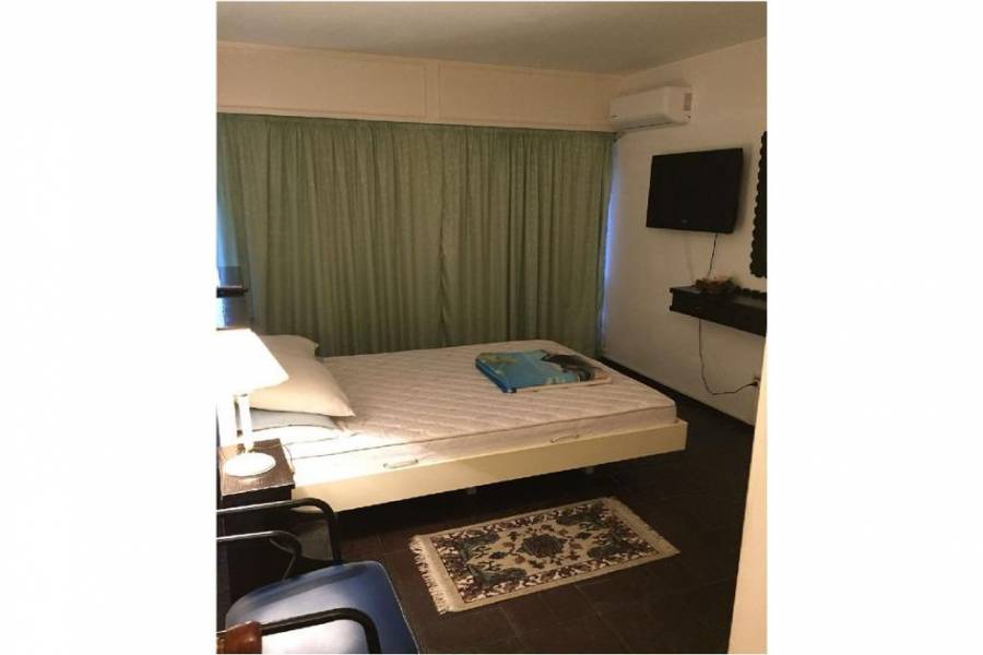 PUNTA DEL ESTE, Maldonado, Uruguay, 2 Bedrooms Bedrooms, ,1 BañoBathrooms,Apartamentos,Venta,41388