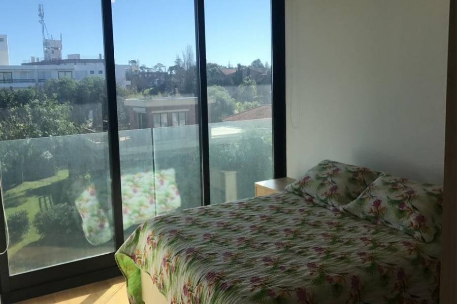 Punta del Este, Maldonado, Uruguay, 2 Bedrooms Bedrooms, ,2 BathroomsBathrooms,Apartamentos,Venta,41390