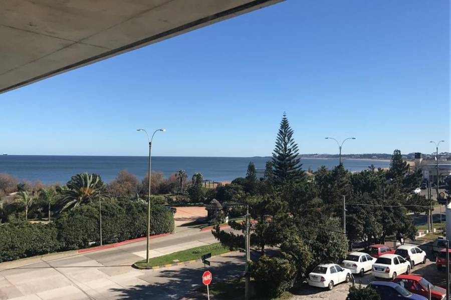 Punta del Este, Maldonado, Uruguay, 2 Bedrooms Bedrooms, ,2 BathroomsBathrooms,Apartamentos,Venta,41390