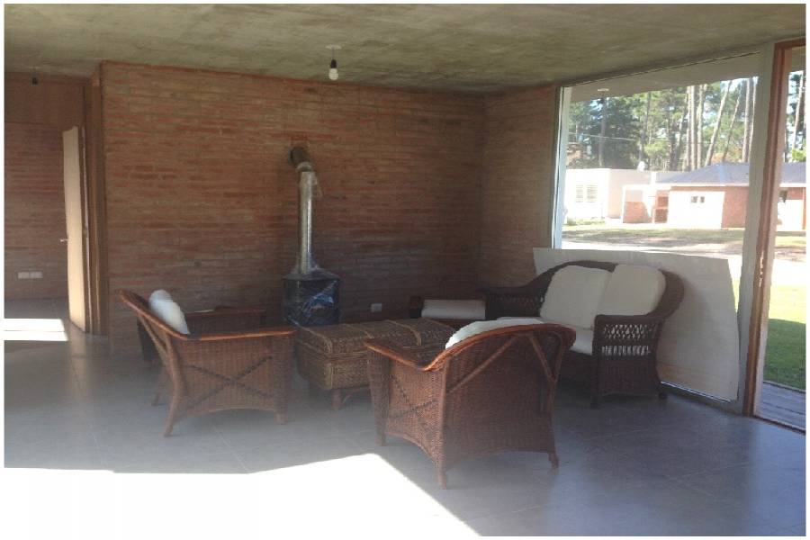 Maldonado, Uruguay, 2 Bedrooms Bedrooms, ,1 BañoBathrooms,Casas,Venta,41394