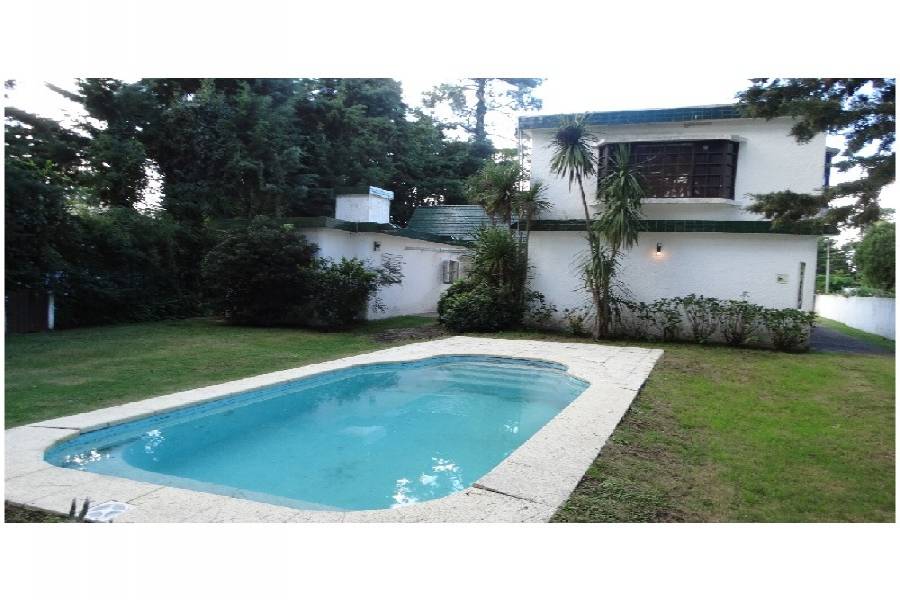 Maldonado, Uruguay, 4 Bedrooms Bedrooms, ,3 BathroomsBathrooms,Casas,Venta,41396
