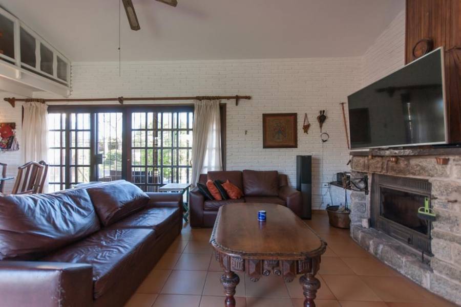 Punta del Este, Maldonado, Uruguay, 2 Bedrooms Bedrooms, ,2 BathroomsBathrooms,Casas,Venta,41427