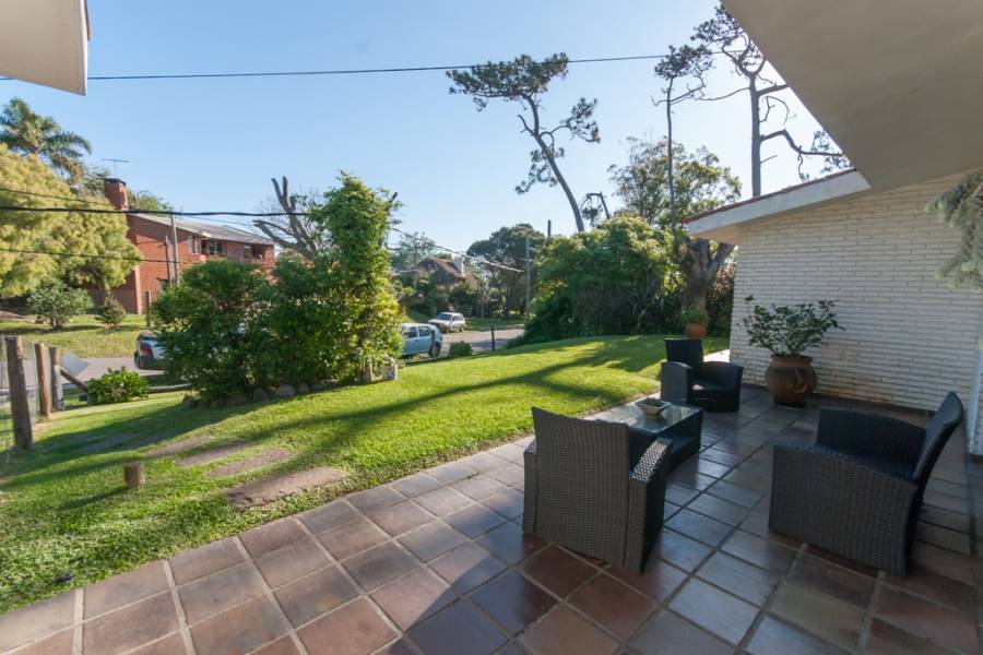 Punta del Este, Maldonado, Uruguay, 2 Bedrooms Bedrooms, ,2 BathroomsBathrooms,Casas,Venta,41427