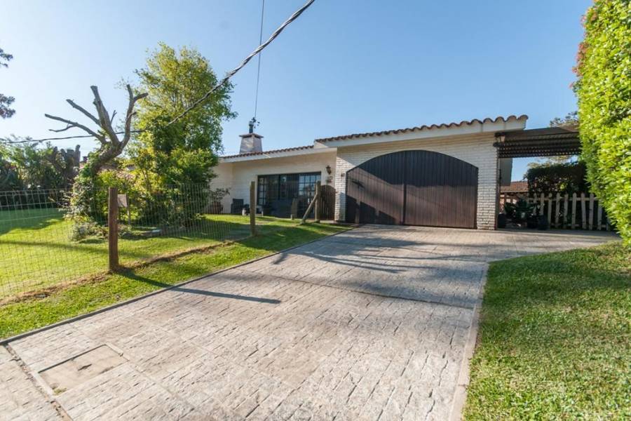 Punta del Este, Maldonado, Uruguay, 2 Bedrooms Bedrooms, ,2 BathroomsBathrooms,Casas,Venta,41427