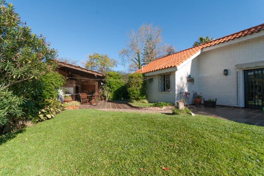 Punta del Este, Maldonado, Uruguay, 2 Bedrooms Bedrooms, ,2 BathroomsBathrooms,Casas,Venta,41427