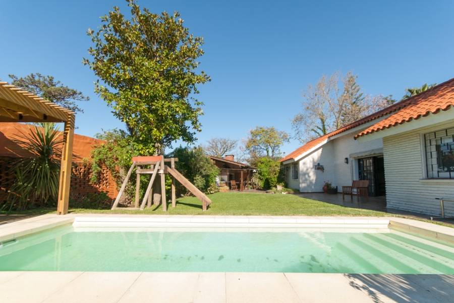 Punta del Este, Maldonado, Uruguay, 2 Bedrooms Bedrooms, ,2 BathroomsBathrooms,Casas,Venta,41427