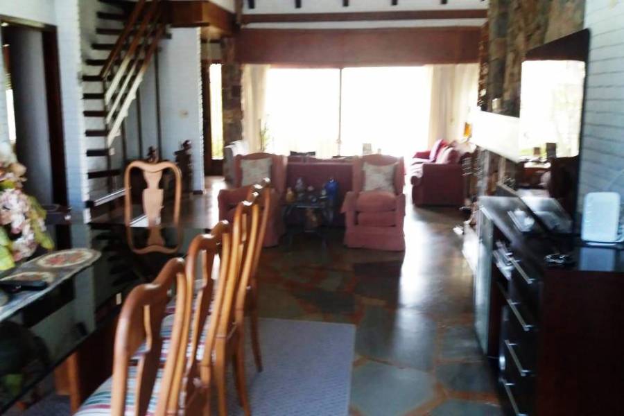 Punta del Este, Maldonado, Uruguay, 4 Bedrooms Bedrooms, ,3 BathroomsBathrooms,Casas,Temporario,41432