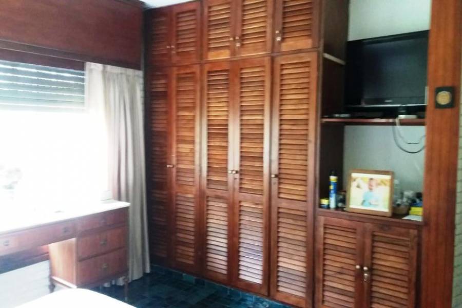 Punta del Este, Maldonado, Uruguay, 4 Bedrooms Bedrooms, ,3 BathroomsBathrooms,Casas,Temporario,41432