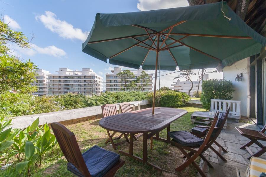 Punta del Este, Maldonado, Uruguay, 5 Bedrooms Bedrooms, ,5 BathroomsBathrooms,Casas,Temporario,41434