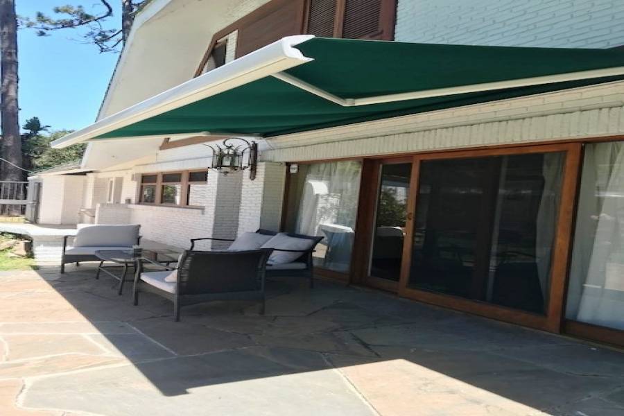 Punta del Este, Maldonado, Uruguay, 6 Bedrooms Bedrooms, ,4 BathroomsBathrooms,Casas,Temporario,41435