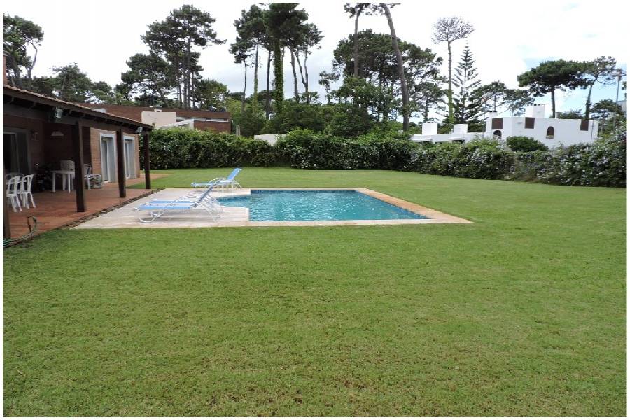 Punta del Este, Maldonado, Uruguay, 3 Bedrooms Bedrooms, ,3 BathroomsBathrooms,Casas,Temporario,41436