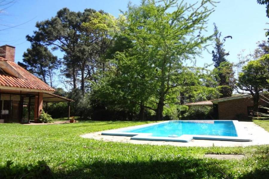 Punta del este, Maldonado, Uruguay, 3 Bedrooms Bedrooms, ,3 BathroomsBathrooms,Casas,Temporario,41438