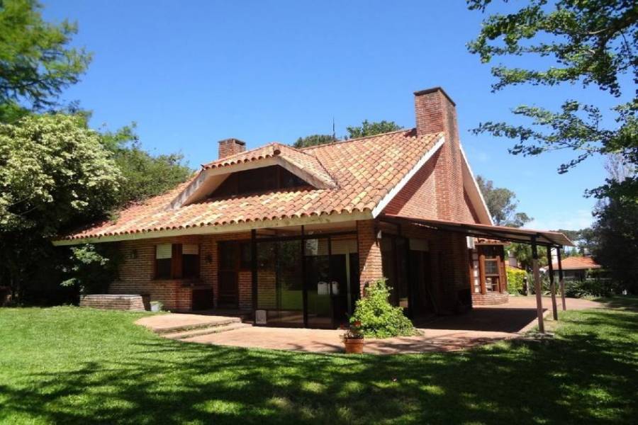 Punta del este, Maldonado, Uruguay, 3 Bedrooms Bedrooms, ,3 BathroomsBathrooms,Casas,Temporario,41438