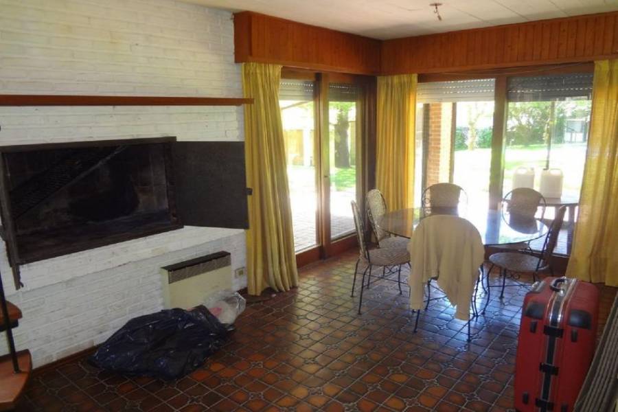 Punta del este, Maldonado, Uruguay, 3 Bedrooms Bedrooms, ,3 BathroomsBathrooms,Casas,Temporario,41438