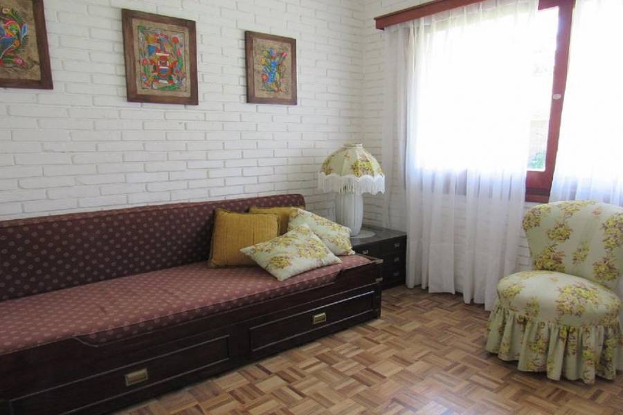 Punta del Este, Maldonado, Uruguay, 6 Bedrooms Bedrooms, ,3 BathroomsBathrooms,Casas,Temporario,41440