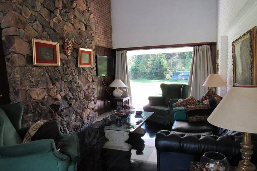 Punta del Este, Maldonado, Uruguay, 6 Bedrooms Bedrooms, ,3 BathroomsBathrooms,Casas,Temporario,41440