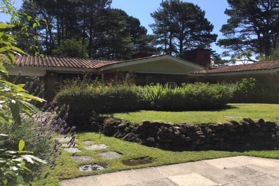 Punta del Este, Maldonado, Uruguay, 3 Bedrooms Bedrooms, ,3 BathroomsBathrooms,Casas,Venta,41447