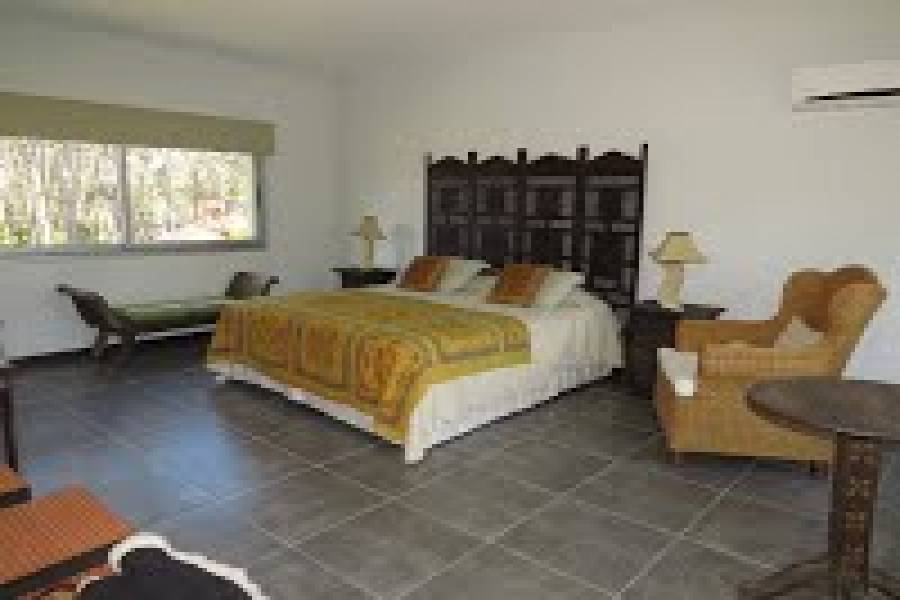 Punta del Este, Maldonado, Uruguay, 4 Bedrooms Bedrooms, ,4 BathroomsBathrooms,Casas,Temporario,41464