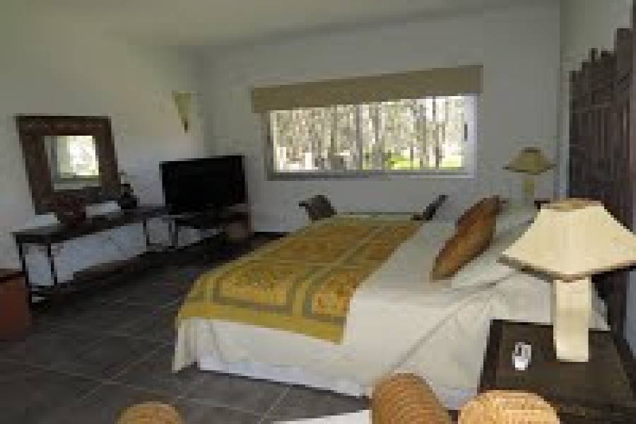 Punta del Este, Maldonado, Uruguay, 6 Bedrooms Bedrooms, ,6 BathroomsBathrooms,Casas,Temporario,41465