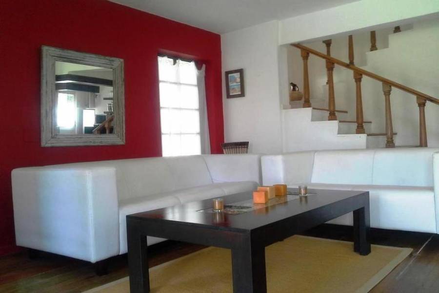 Punta del Este, Maldonado, Uruguay, 4 Bedrooms Bedrooms, ,2 BathroomsBathrooms,Casas,Temporario,41467
