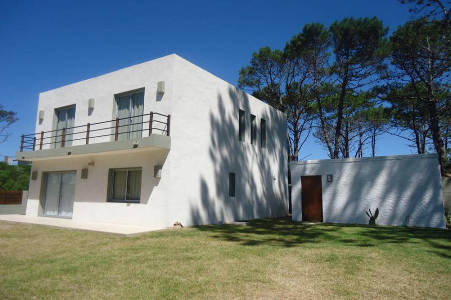 Punta del Este, Maldonado, Uruguay, 4 Bedrooms Bedrooms, ,Casas,Temporario,41486