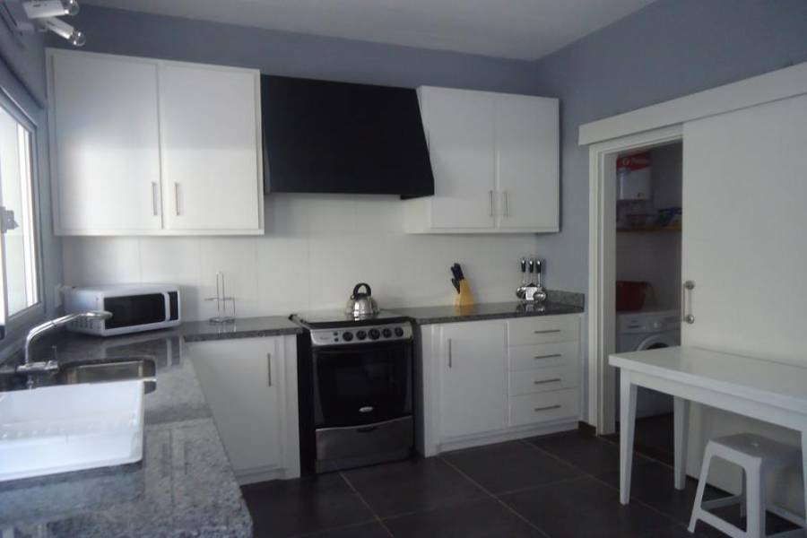 Punta del Este, Maldonado, Uruguay, 4 Bedrooms Bedrooms, ,Casas,Temporario,41486