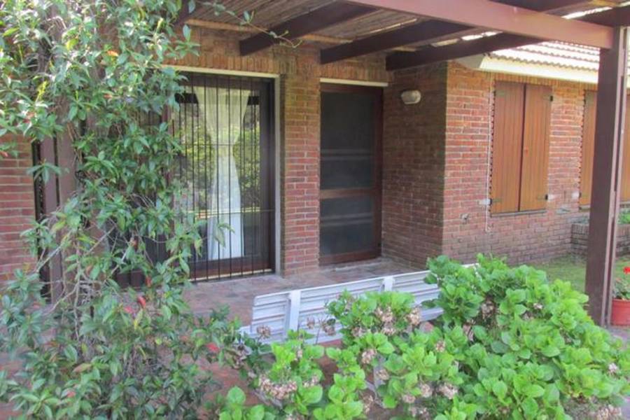 Punta del este, Maldonado, Uruguay, 3 Bedrooms Bedrooms, ,3 BathroomsBathrooms,Casas,Temporario,41488