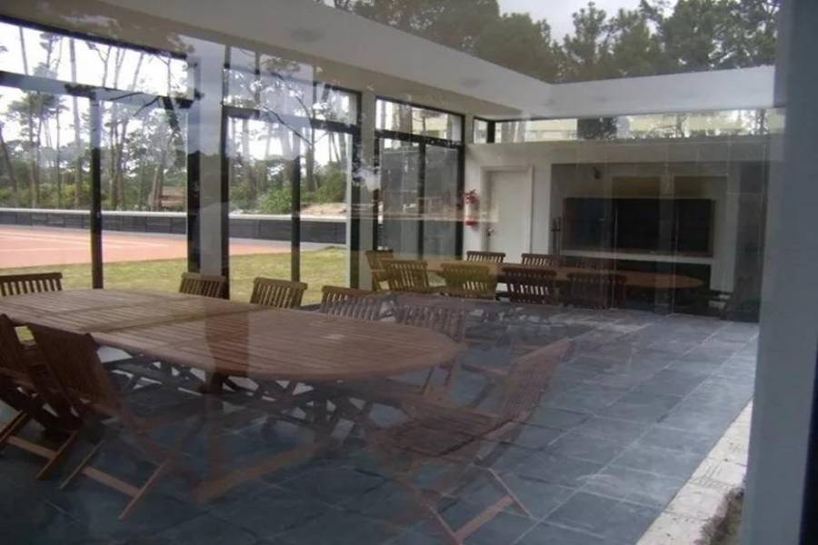 Punta Del Este, Maldonado, Uruguay, 1 Dormitorio Bedrooms, ,1 BañoBathrooms,Apartamentos,Venta,41490