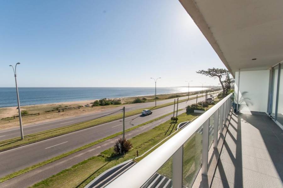 Punta del Este, Maldonado, Uruguay, 2 Bedrooms Bedrooms, ,2 BathroomsBathrooms,Casas,Venta,41494