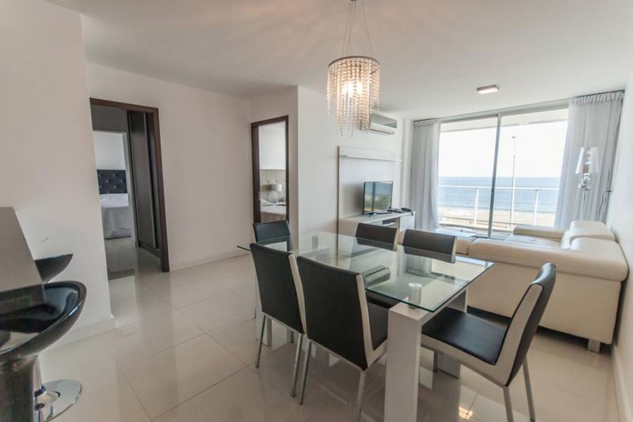 Punta del Este, Maldonado, Uruguay, 2 Bedrooms Bedrooms, ,2 BathroomsBathrooms,Casas,Venta,41494