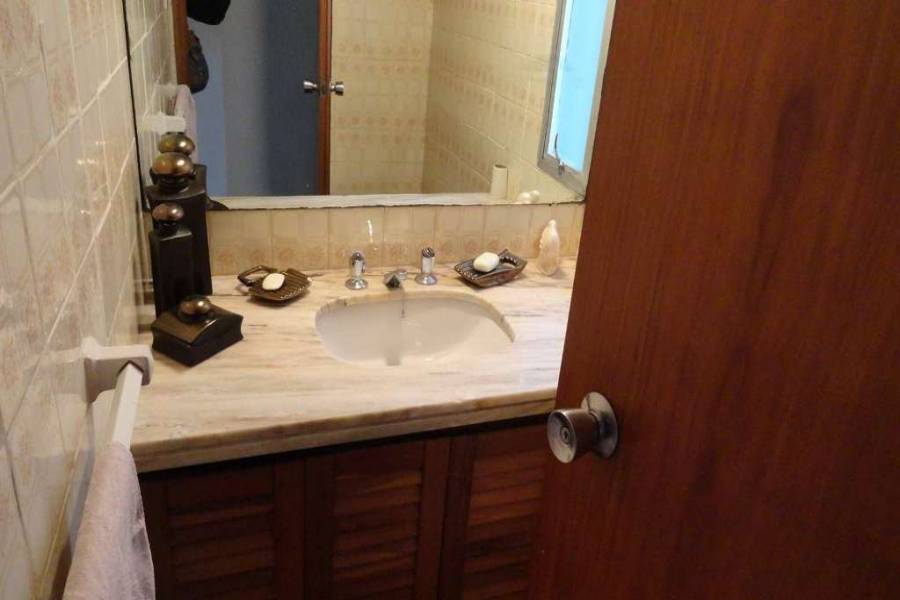 Punta del Este, Maldonado, Uruguay, 3 Bedrooms Bedrooms, ,2 BathroomsBathrooms,Apartamentos,Venta,41498