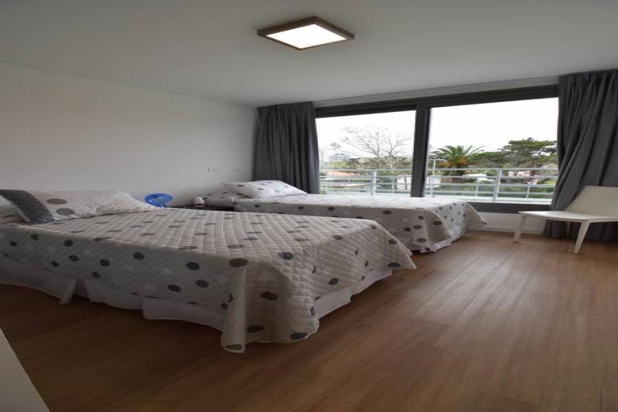 Punta del Este, Maldonado, Uruguay, 3 Bedrooms Bedrooms, ,2 BathroomsBathrooms,Apartamentos,Venta,41510