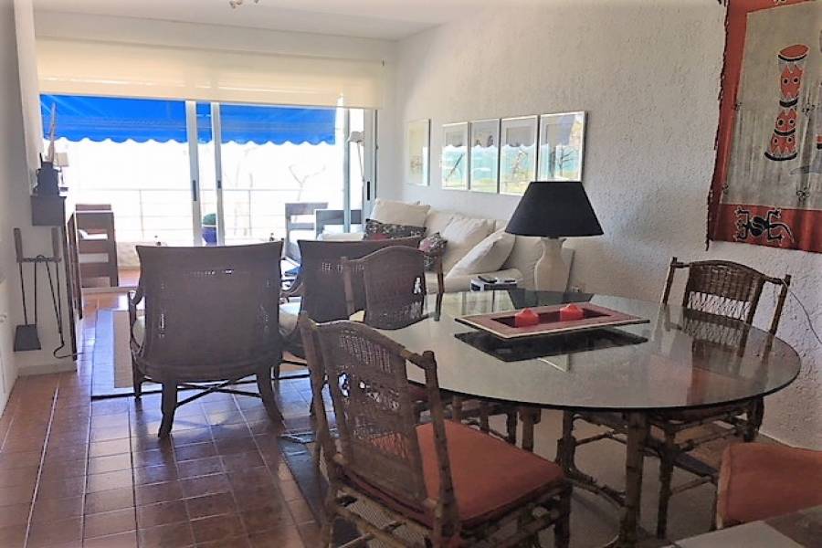 Punta del Este, Maldonado, Uruguay, 2 Bedrooms Bedrooms, ,1 BañoBathrooms,Apartamentos,Venta,41511