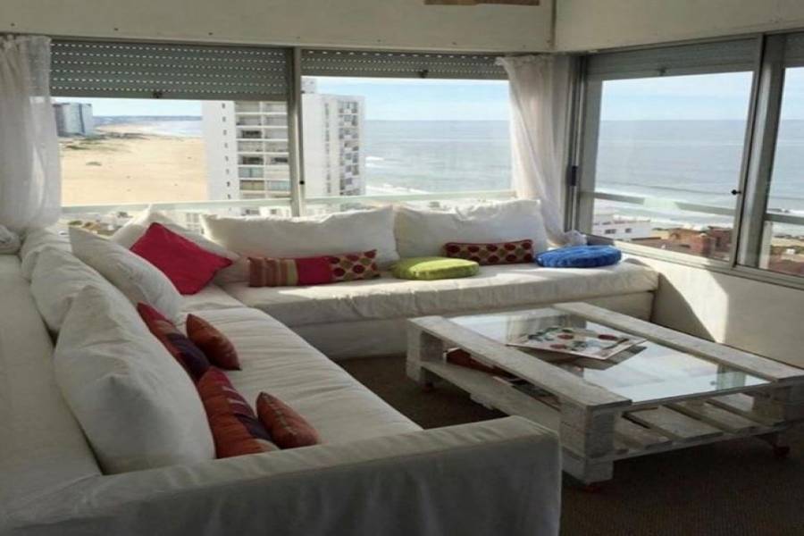 Peninsula, Maldonado, Uruguay, 2 Bedrooms Bedrooms, ,2 BathroomsBathrooms,Apartamentos,Venta,41516
