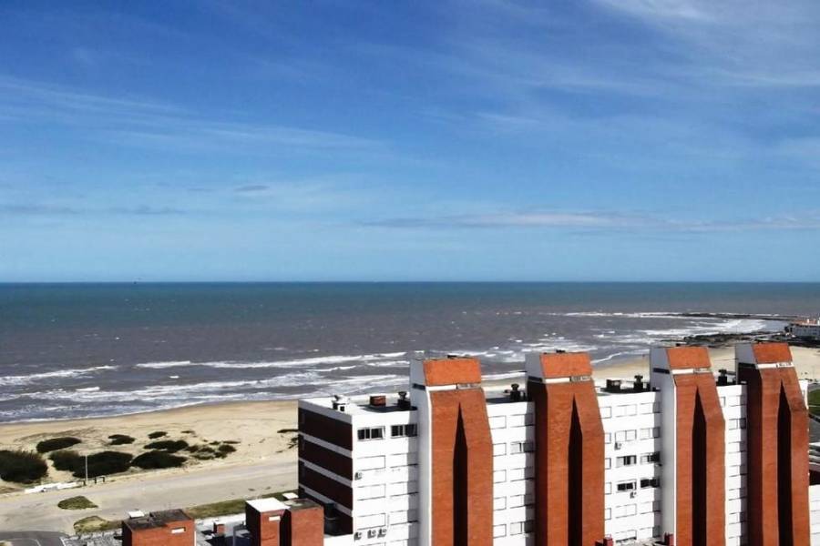 Punta del Este, Maldonado, Uruguay, 2 Bedrooms Bedrooms, ,2 BathroomsBathrooms,Apartamentos,Venta,41518