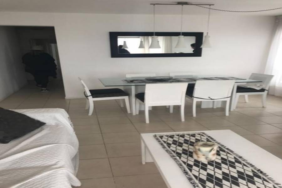 Punta del Este, Maldonado, Uruguay, 3 Bedrooms Bedrooms, ,2 BathroomsBathrooms,Apartamentos,Venta,41521