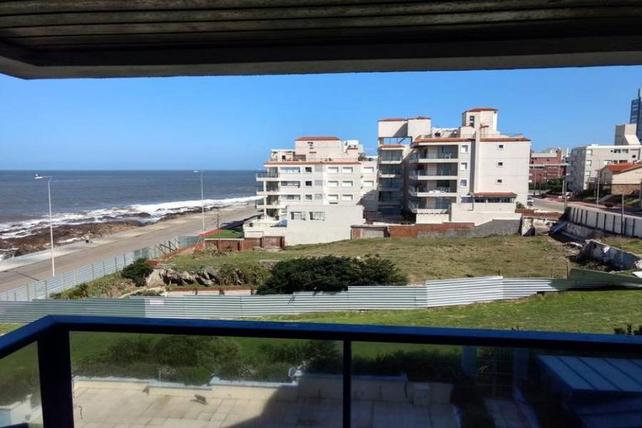 PUNTA DEL ESTE, Maldonado, Uruguay, 2 Bedrooms Bedrooms, ,2 BathroomsBathrooms,Apartamentos,Venta,41529