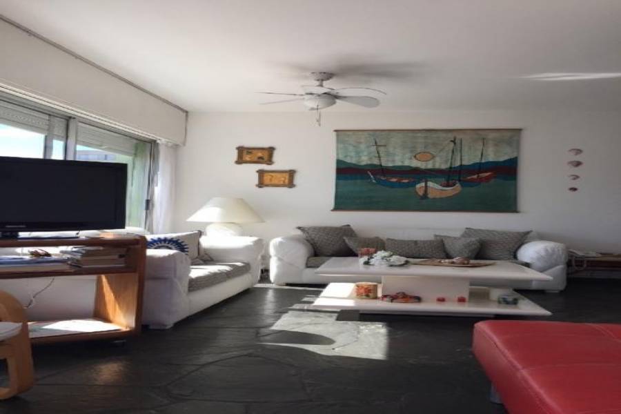Punta del Este, Maldonado, Uruguay, 2 Bedrooms Bedrooms, ,2 BathroomsBathrooms,Apartamentos,Venta,41546