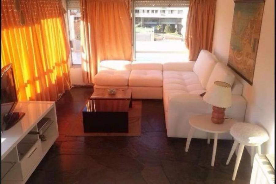 Punta del Este, Maldonado, Uruguay, 2 Bedrooms Bedrooms, ,2 BathroomsBathrooms,Apartamentos,Venta,41547