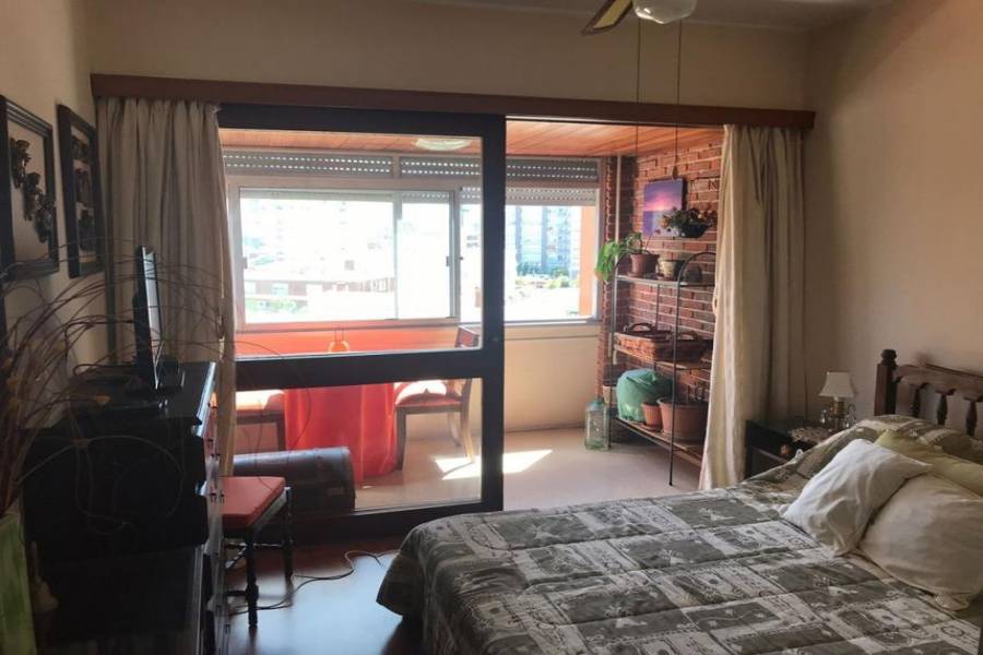 Punta del Este, Montevideo, Uruguay, 2 Bedrooms Bedrooms, ,2 BathroomsBathrooms,Apartamentos,Venta,41551