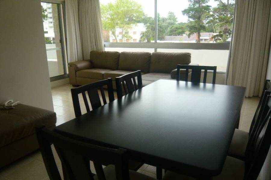 Punta del Este, Maldonado, Uruguay, 2 Bedrooms Bedrooms, ,2 BathroomsBathrooms,Apartamentos,Venta,41552