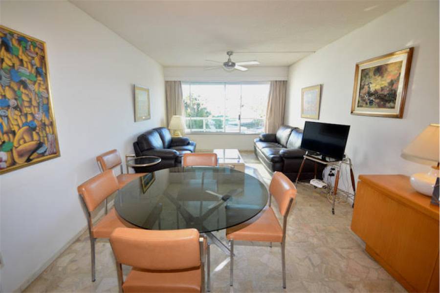 Punta del Este, Maldonado, Uruguay, 2 Bedrooms Bedrooms, ,2 BathroomsBathrooms,Apartamentos,Venta,41558